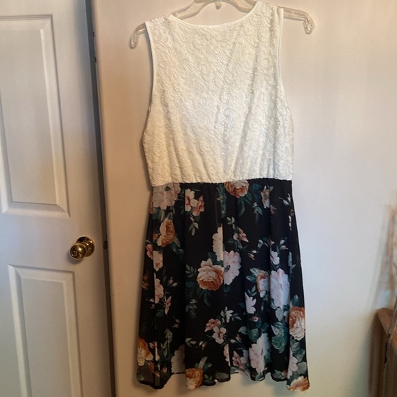 WAREHOUSE ONE DRESS - Picture 4 of 8